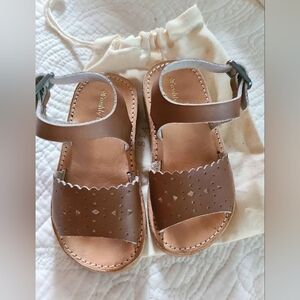 New! Freshly picked leather saddles size 6